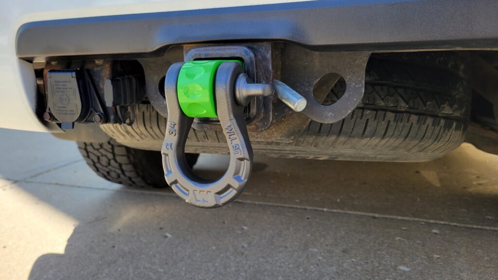 Factor 55 hitchlink with Warn Industries 3/4 shackle